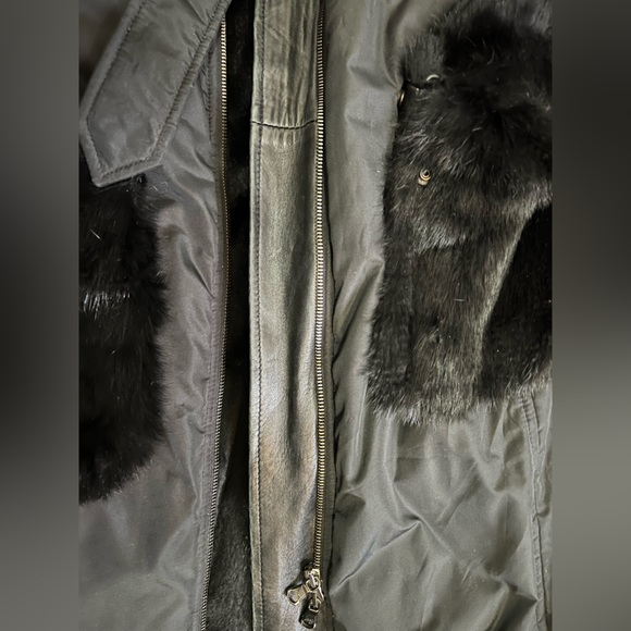 Black fur lined coat w leather - Made in Italy - Picture 3 of 8